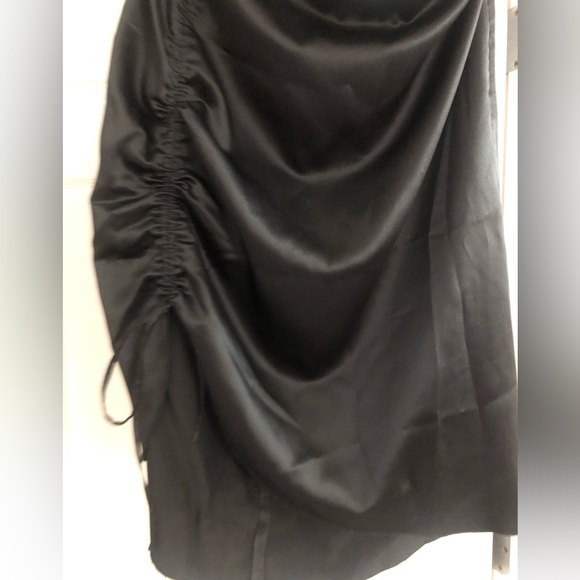 Armani Exchange satin skirt - Picture 2 of 6